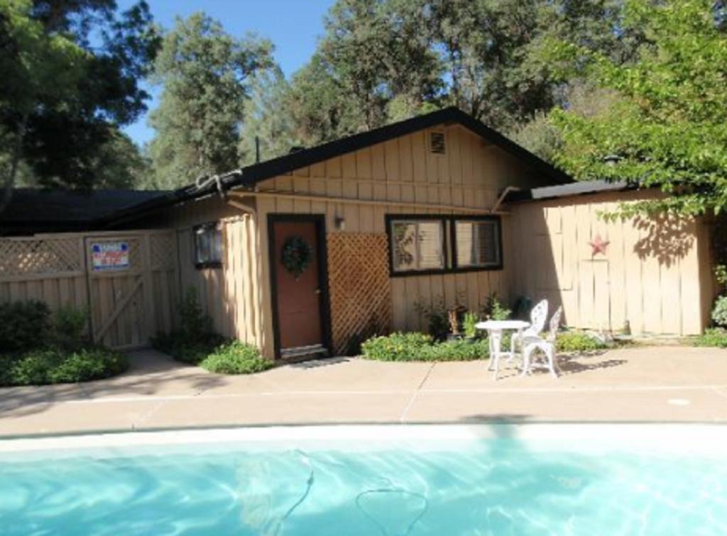 Yosemite Bed And Breakfast มารีโปซา ภายนอก รูปภาพ