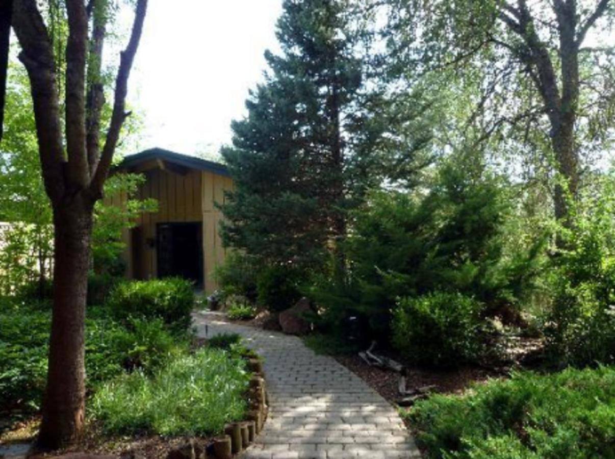 Yosemite Bed And Breakfast มารีโปซา ภายนอก รูปภาพ