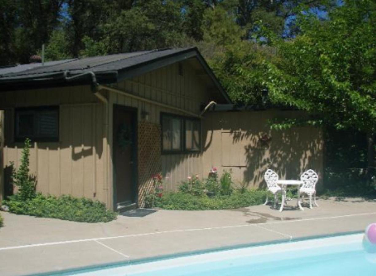 Yosemite Bed And Breakfast มารีโปซา ภายนอก รูปภาพ